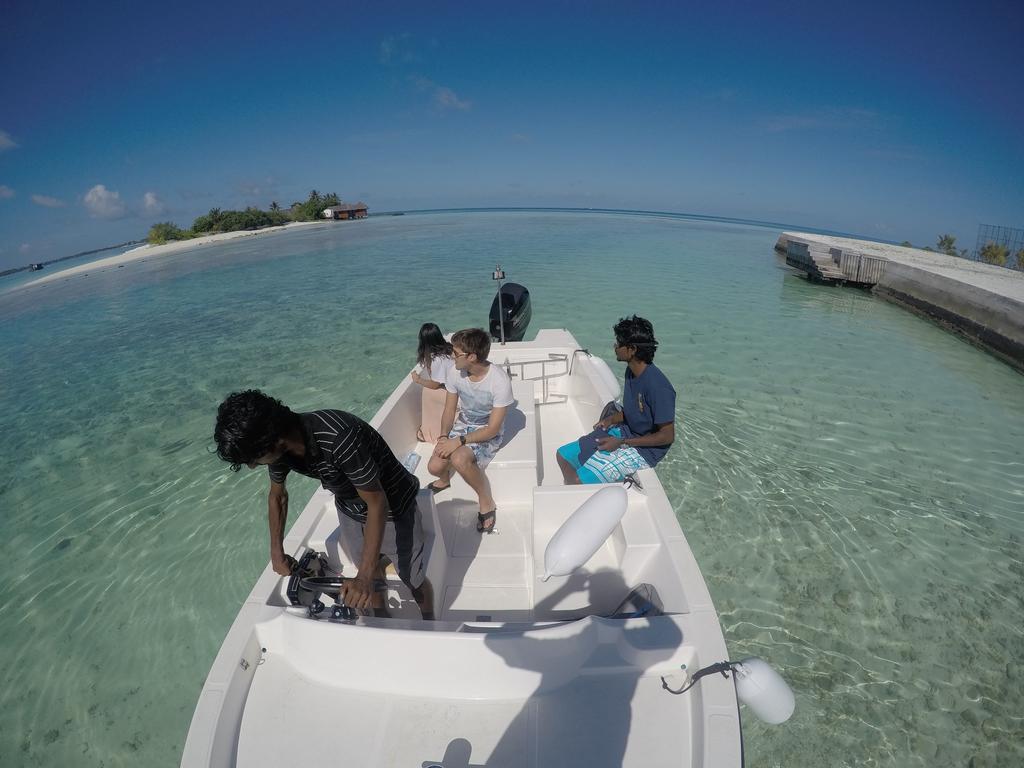 Hôtel Maldives Seashine à Huraa Extérieur photo