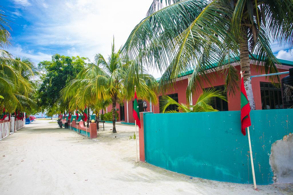 Hôtel Maldives Seashine à Huraa Extérieur photo