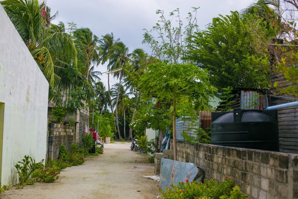 Hôtel Maldives Seashine à Huraa Extérieur photo